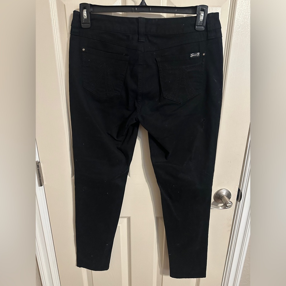 Seven7 Women's Classic Black Skinny Jeans, Sz 8 - Picture 3 of 8
